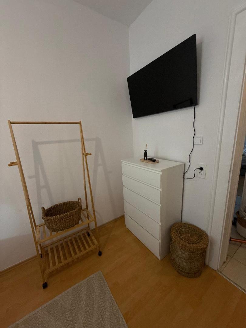Brand New City Center Apartment Nostalgija สปลิท ภายนอก รูปภาพ